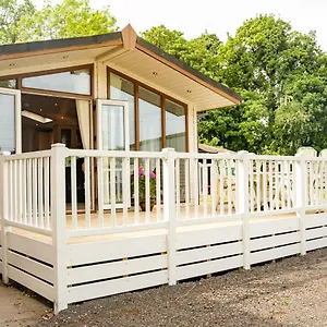 https://pass-the-keys-the-lodge-at-point-house-farm-sleeps-up-to-6.hotelsin-chester.com